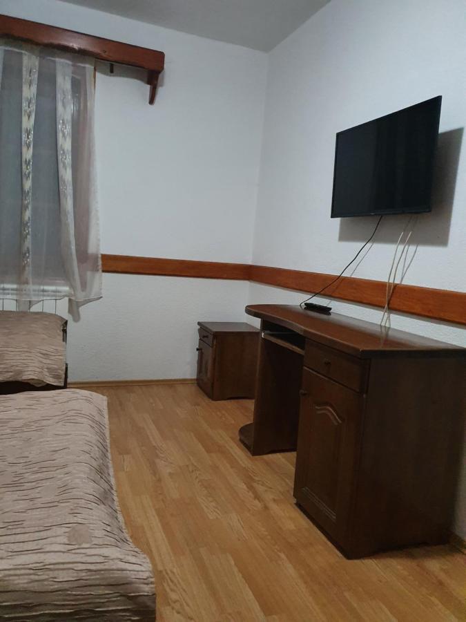 Hotel & Camping Etno Selo Vrelo Беране Екстериор снимка